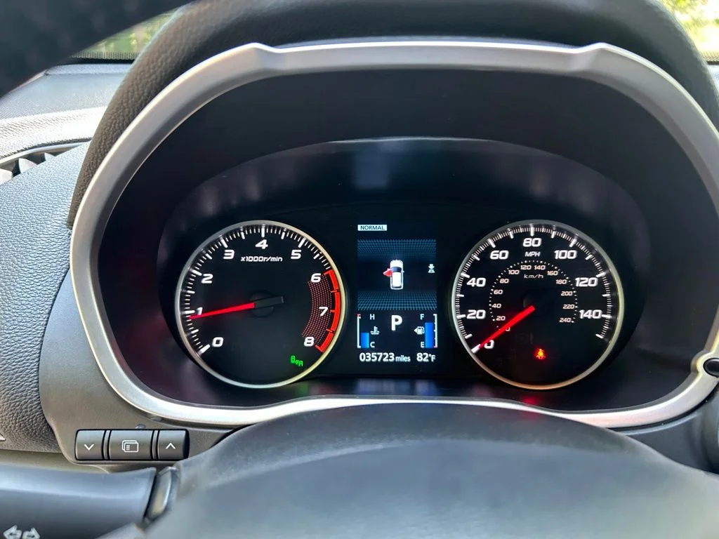 Used 2024 Silver Mitsubishi  image 19