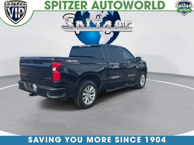 Used 2021 Black Chevrolet Custom image 9