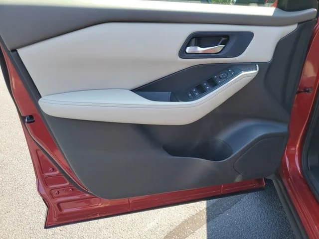Used 2025 Scarlet Ember T Nissan SV image 8
