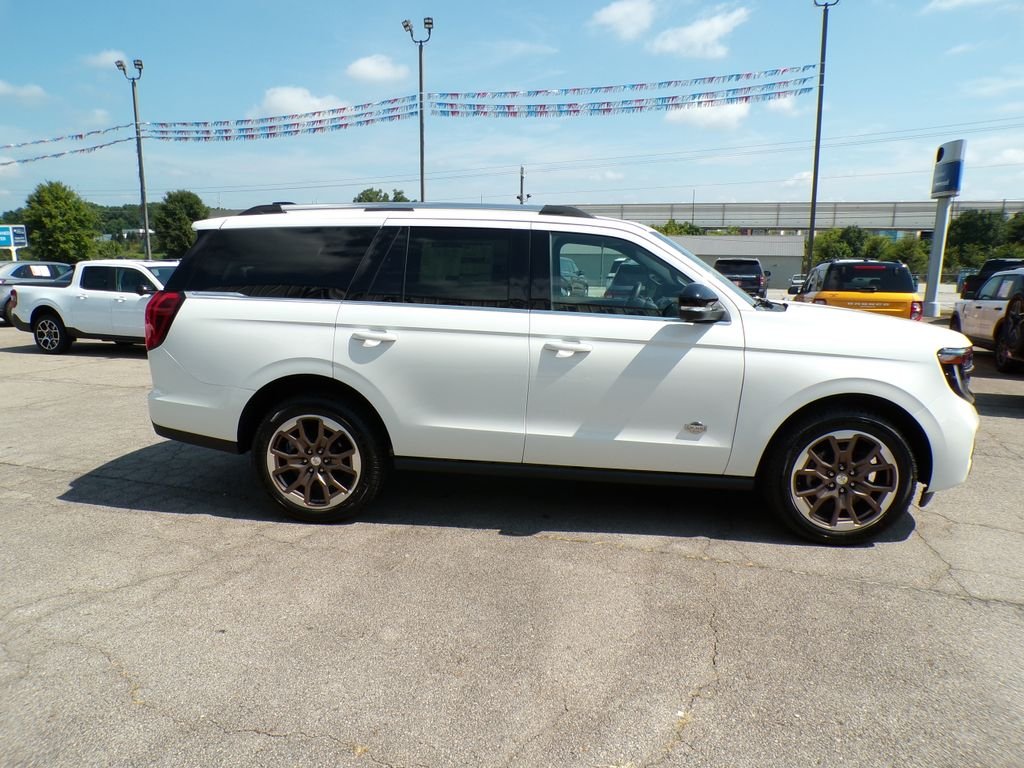 New 2026 Star White Metallic Tri-Coat Ford King Ranch® image 8
