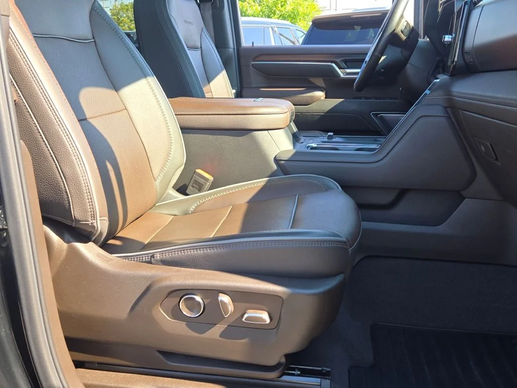 Used 2024 Black GMC Denali image 7