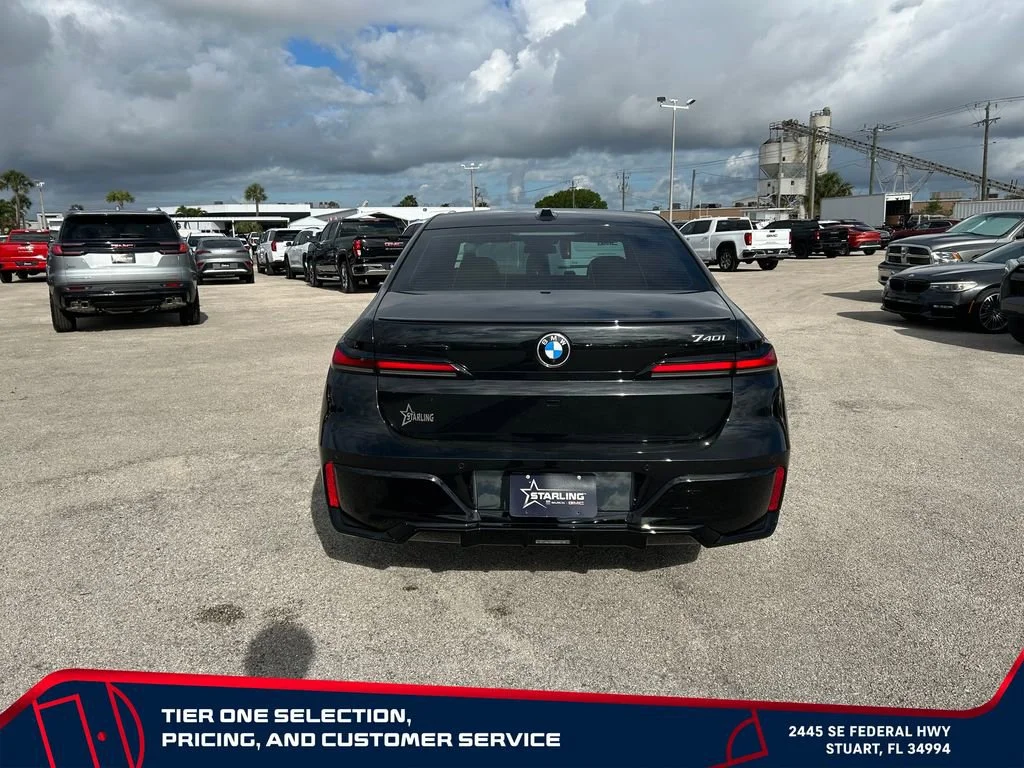 Used 2025 Black BMW 740i image 5