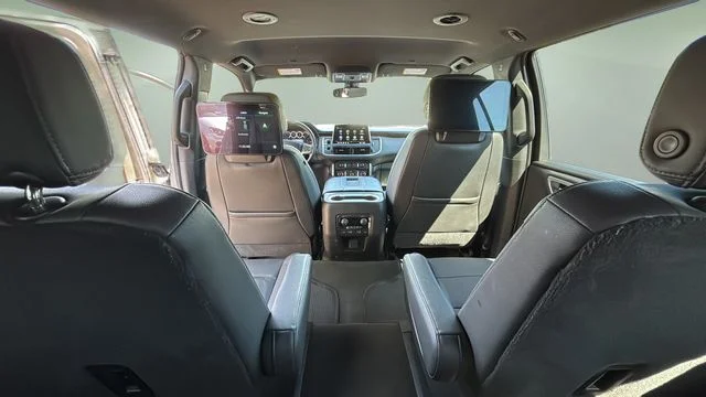 Used 2021 Gray Chevrolet Z71 image 39