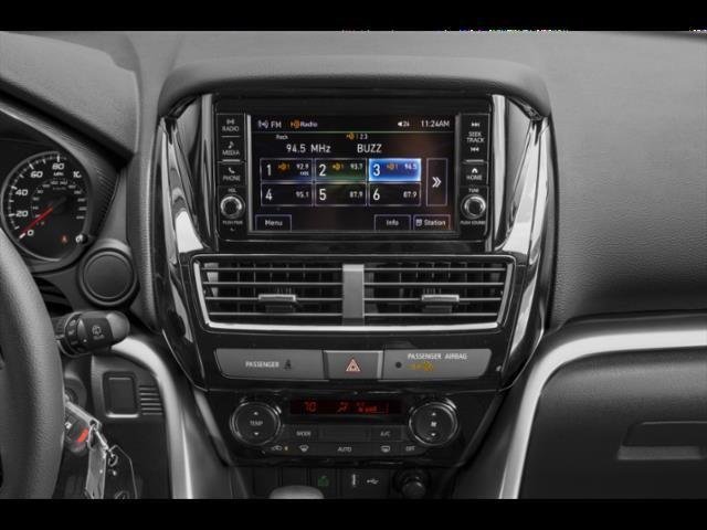 New 2025 Labrador Black Pearl Mitsubishi ES S-AWC image 10