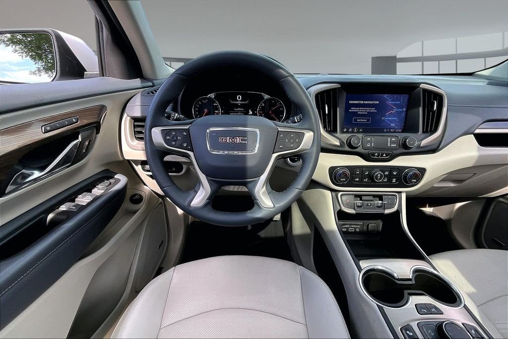 Used 2023 White GMC Denali image 5