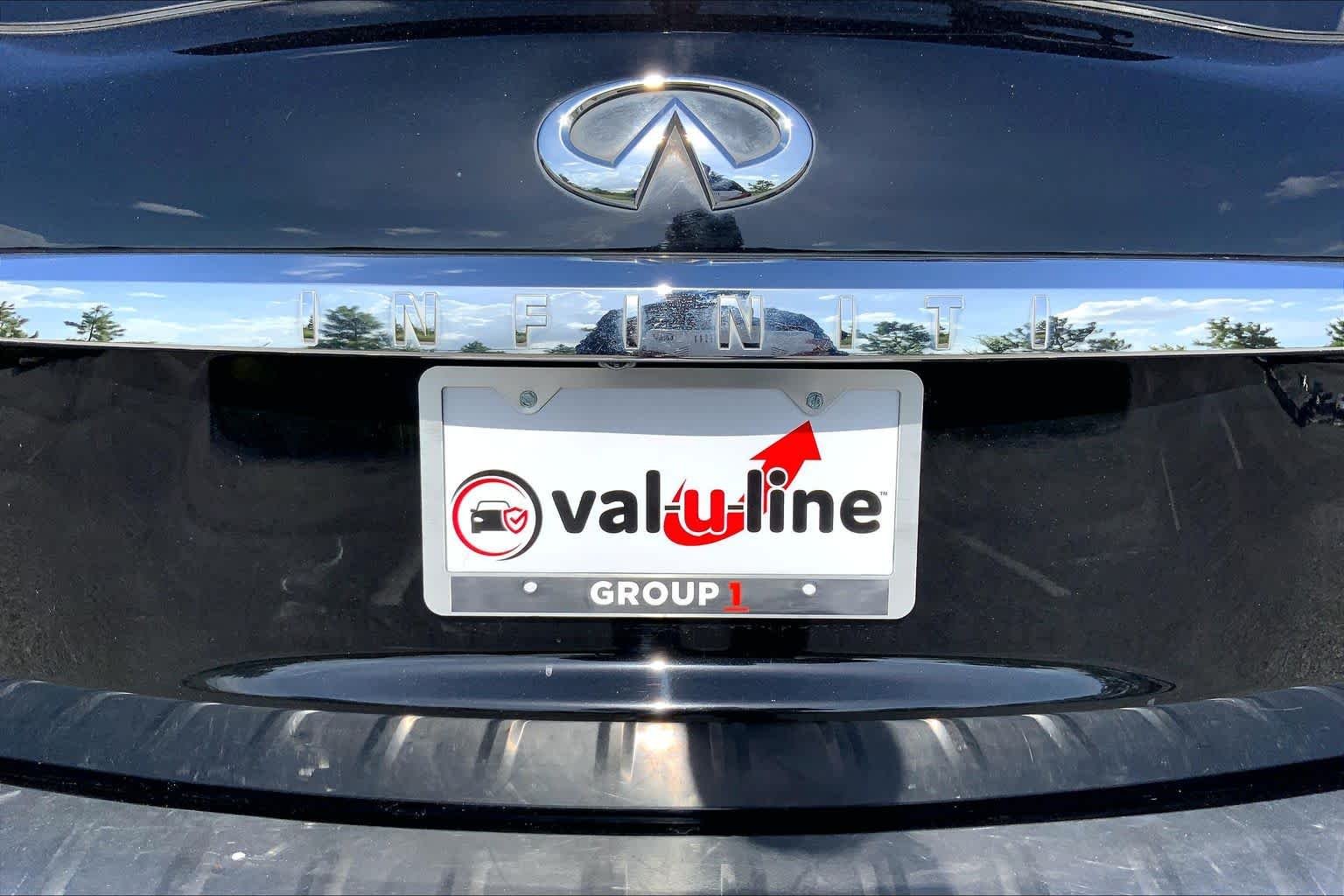 Used 2019 Black Obsidian INFINITI LUXE image 10