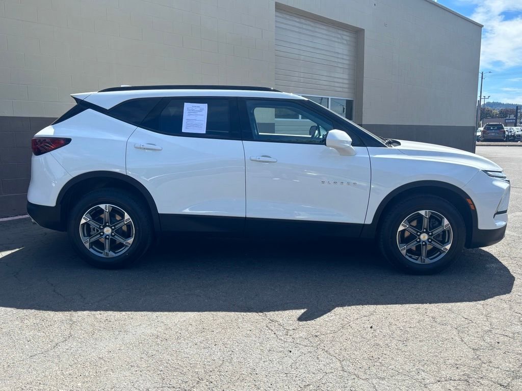 Used 2024 White Chevrolet LT image 3