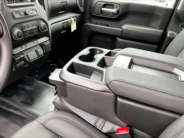 New 2026 Summit White Chevrolet Work Truck image 13