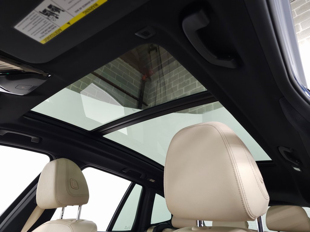 2021 BMW X3 - Image 13