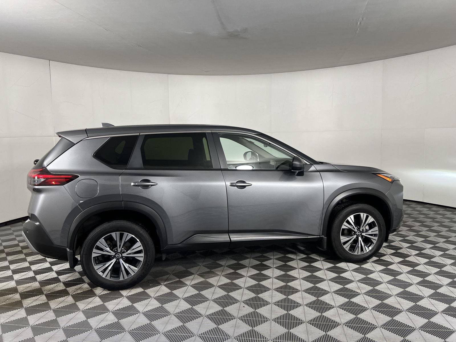Used 2023 Gun Metallic Nissan SV image 10
