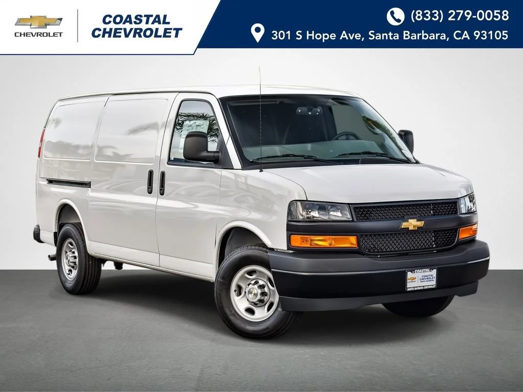 2026 Chevrolet Express 2500 Work Van HD's photo