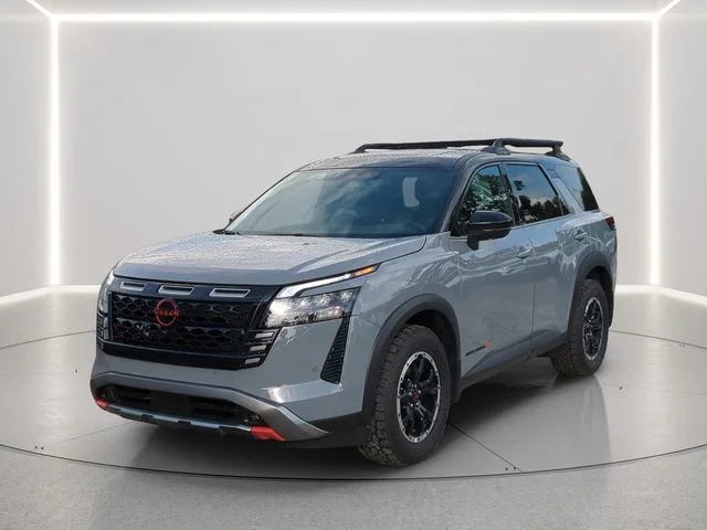 New 2026 Boulder Gray Pearl / Super Black Two-tone Nissan Rock Creek® image 2