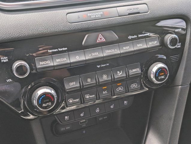 Used 2022 White Kia EX image 35