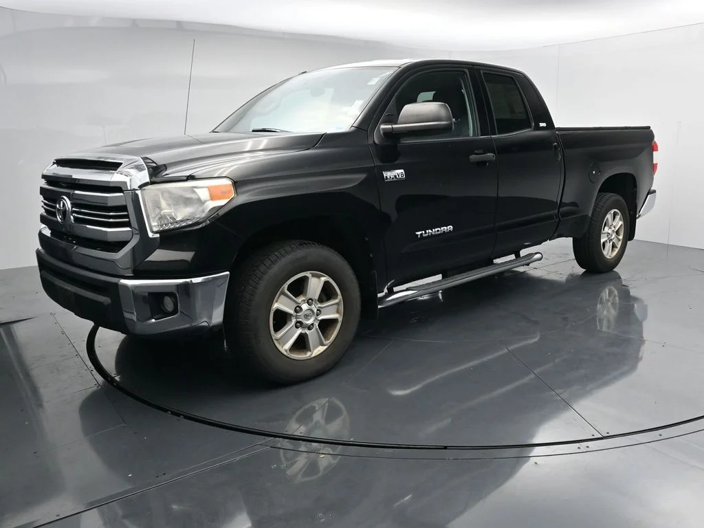 Used 2017 Black Toyota SR5 image 3