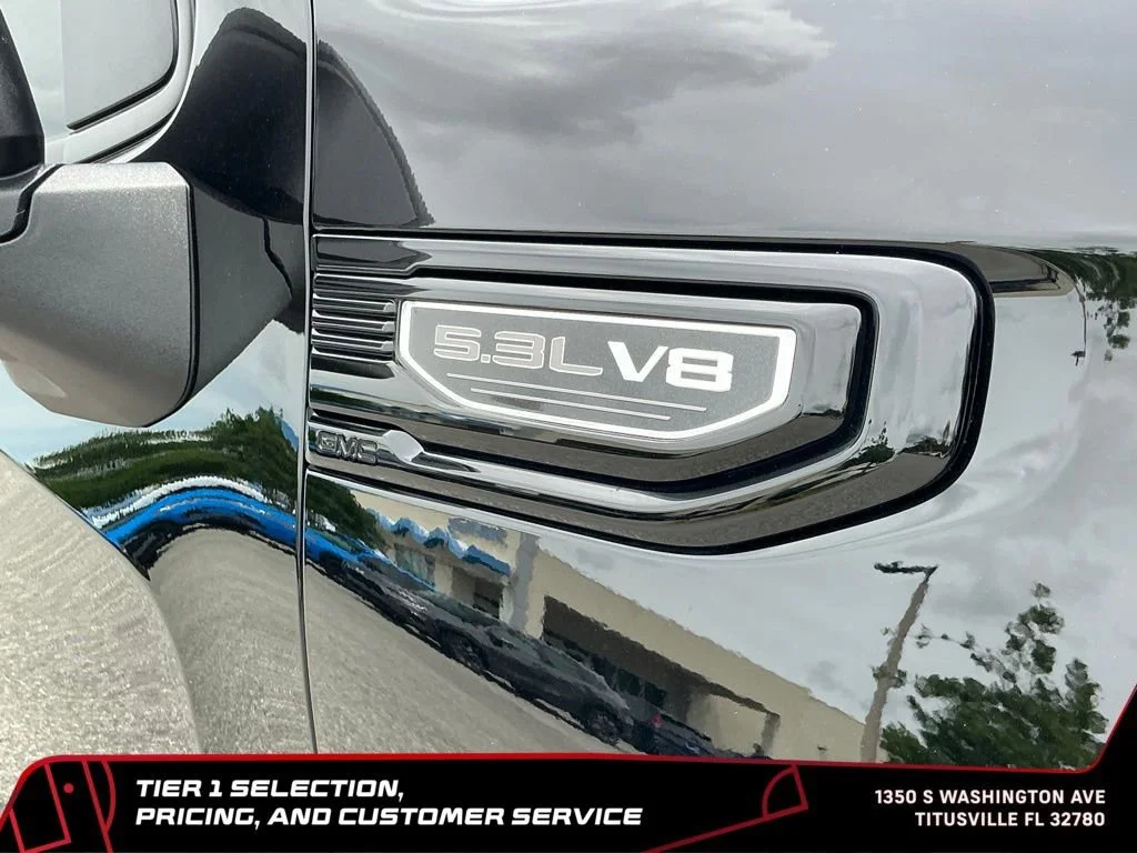 Used 2025 Onyx Black GMC Elevation image 41