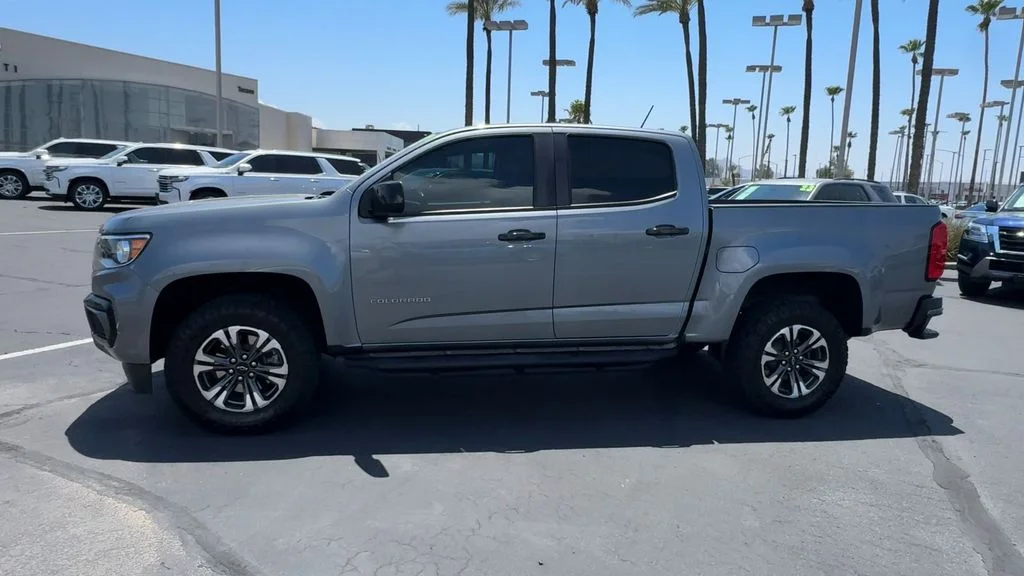 Used 2022 Gray Chevrolet Z71 image 6