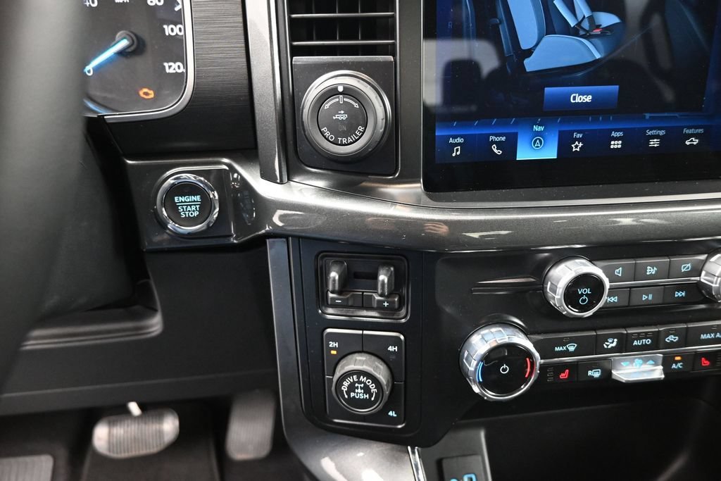 Used 2023 White Ford XLT image 19