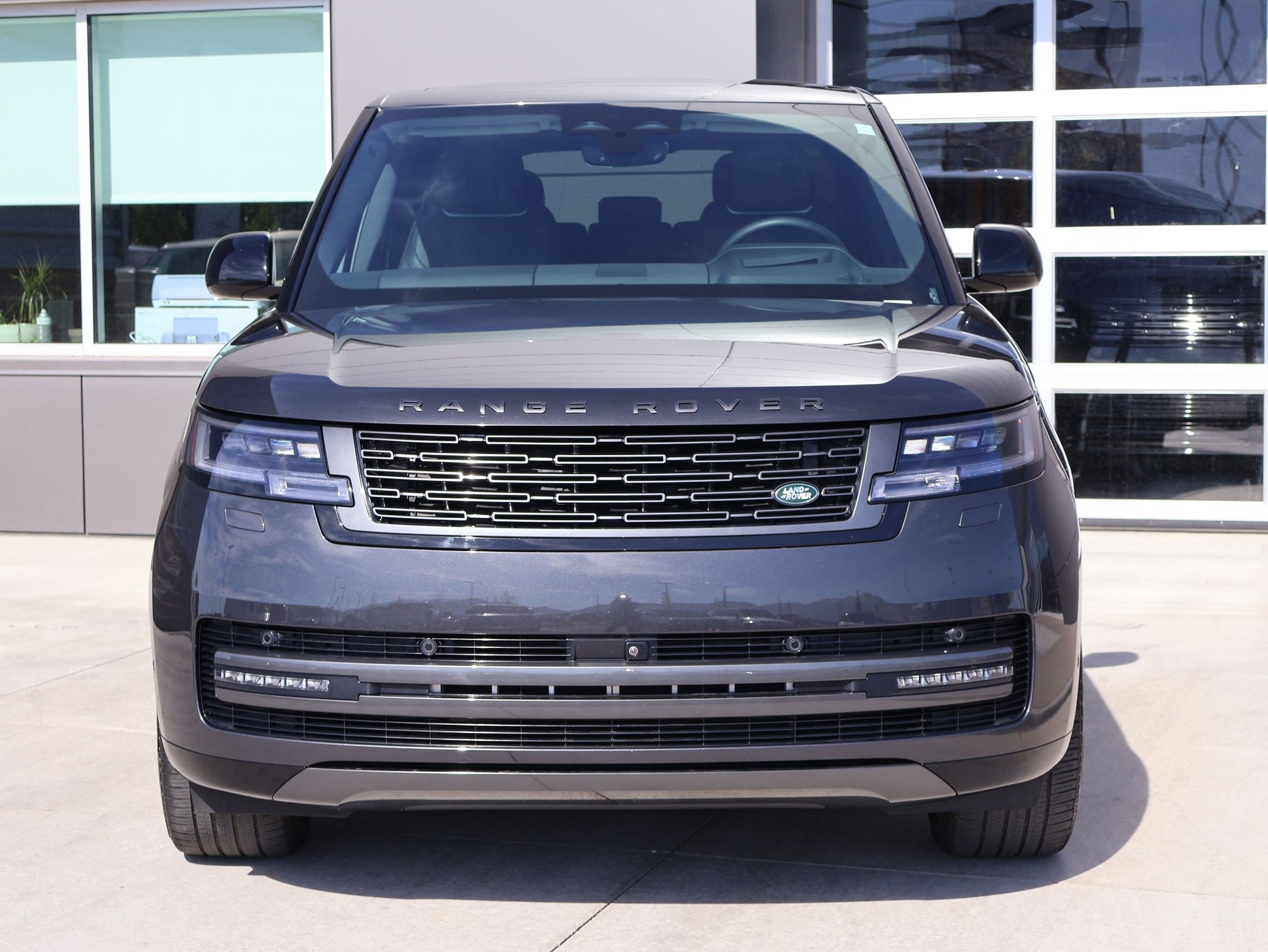 Certified Used 2024 Carpathian Gray Premium Metallic Land Rover SE image 2