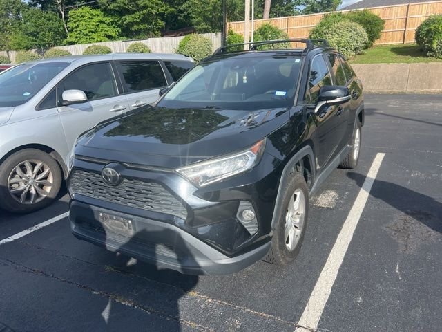 2019 Toyota RAV4 XLE FWD's photo