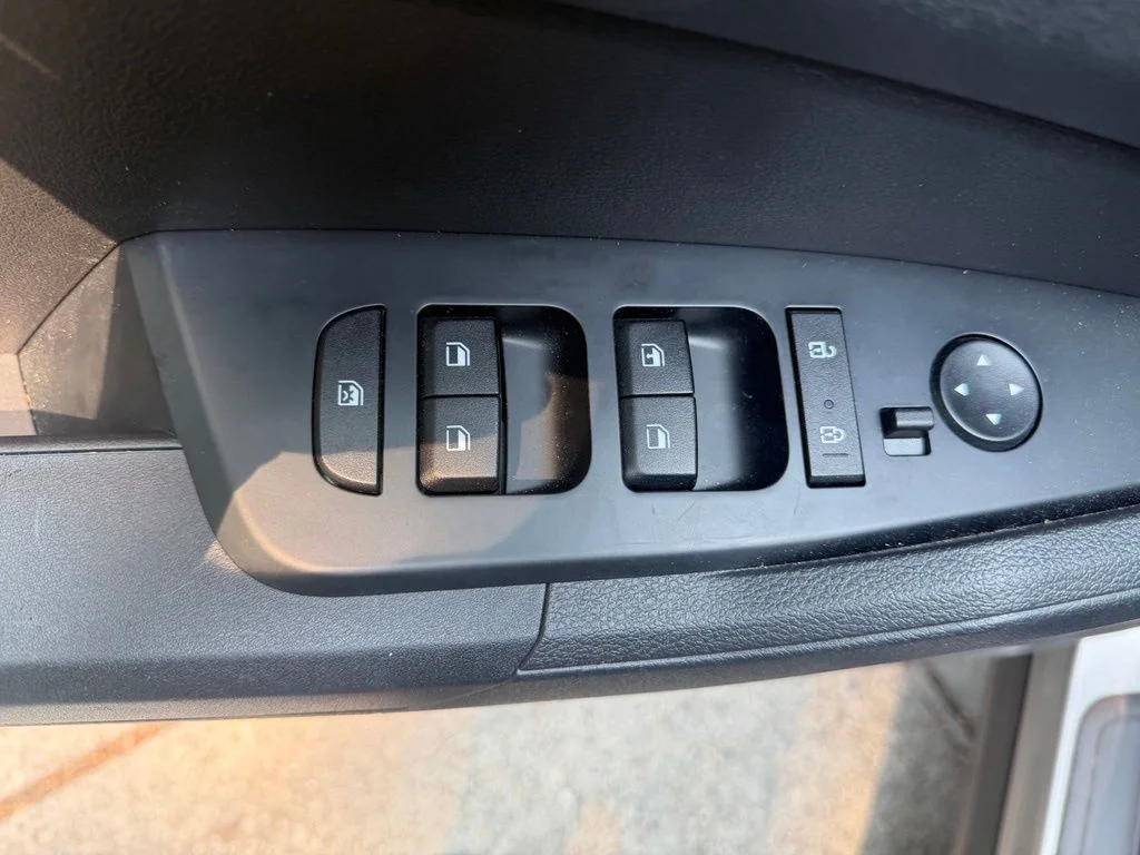 Used 2025 Steel Gray Kia LX image 12