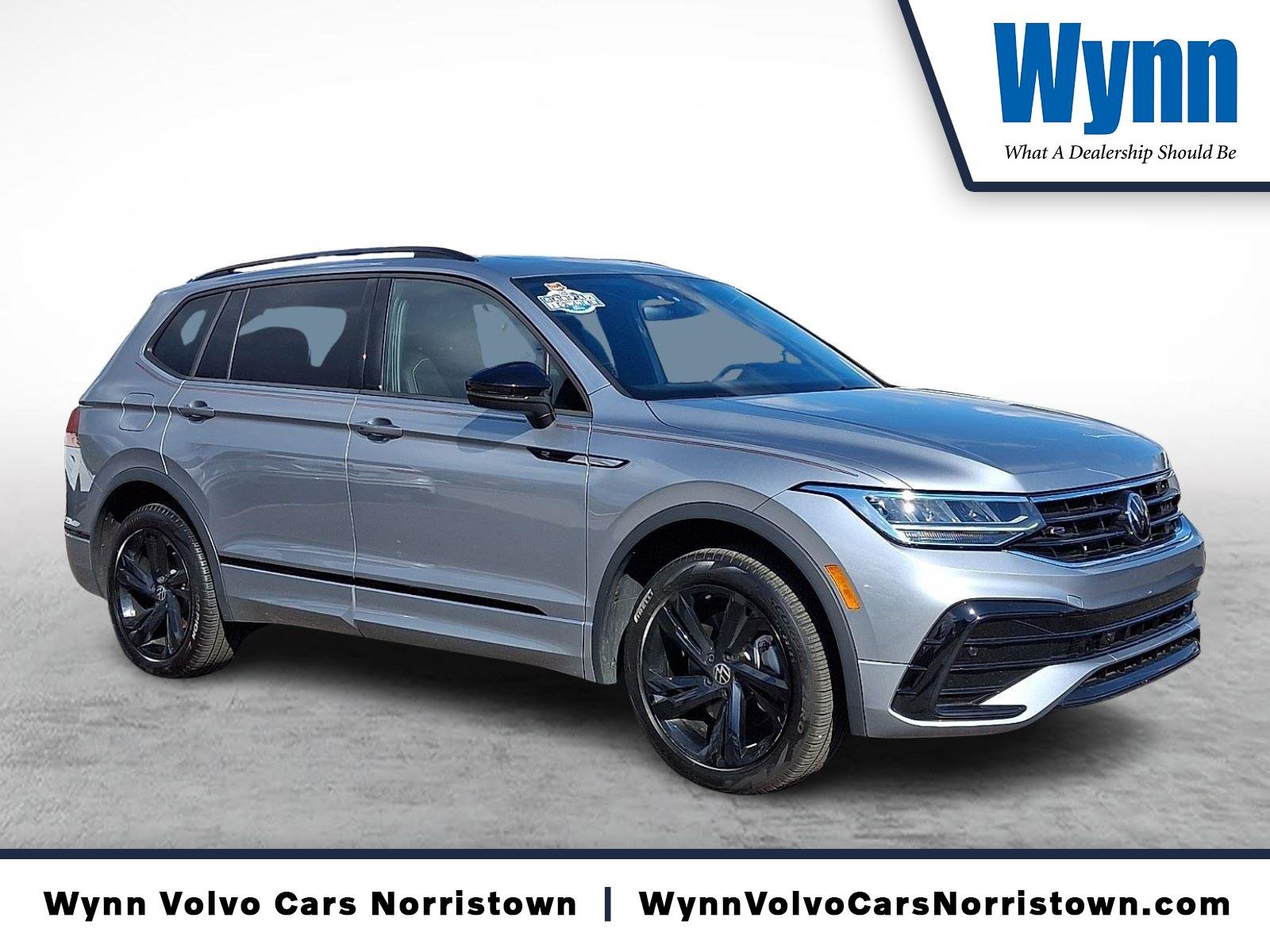 2023 Volkswagen Tiguan SE R-LINE BLACK