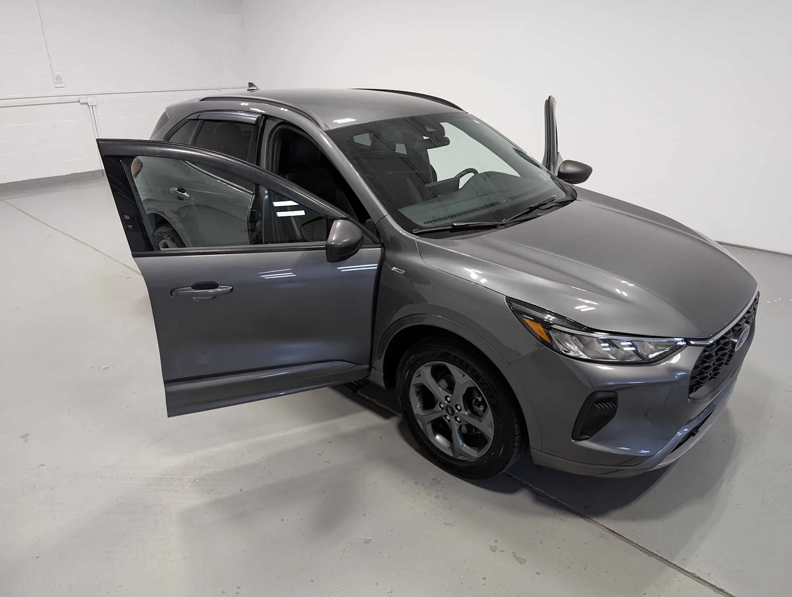 Used 2023 Carbonized Gray Ford ST-Line image 16