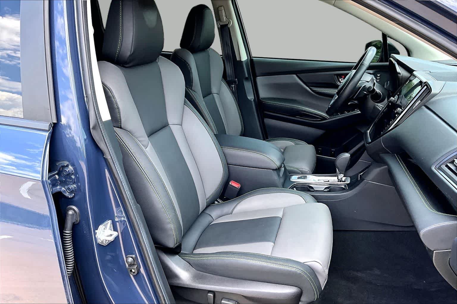 Used 2023 Cosmic Blue Pearl Subaru Onyx Edition Limited image 9