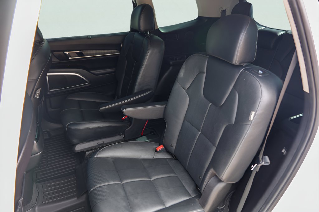 2025 Kia Telluride SX - Photo 28