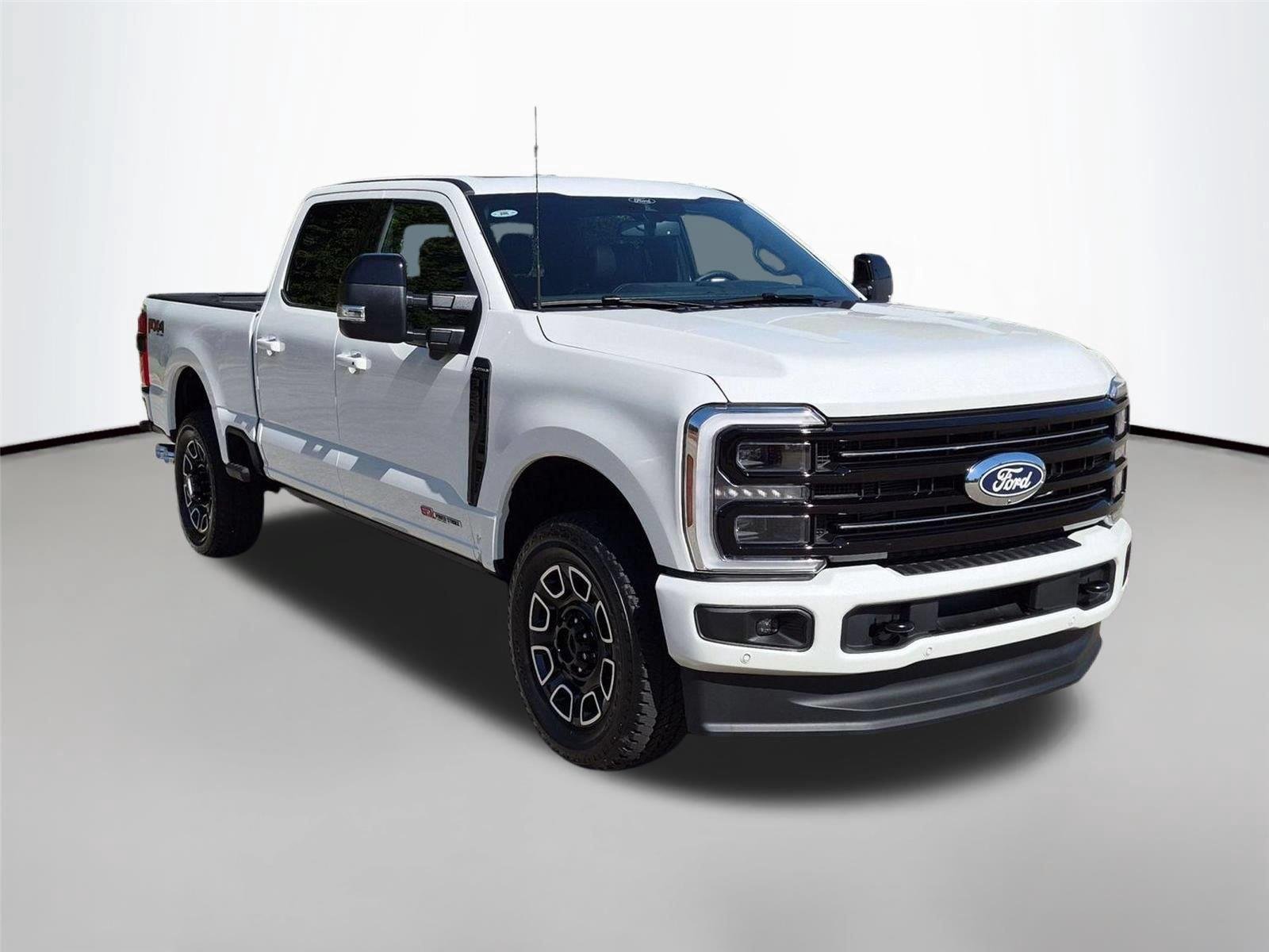 New 2027 Star White Metallic Tri-Coat Ford F-250® Platinum® image 7