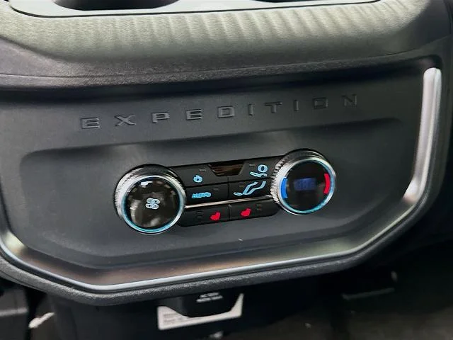 New 2026 Dark Matter Gray Metallic Ford MAX Platinum® image 62