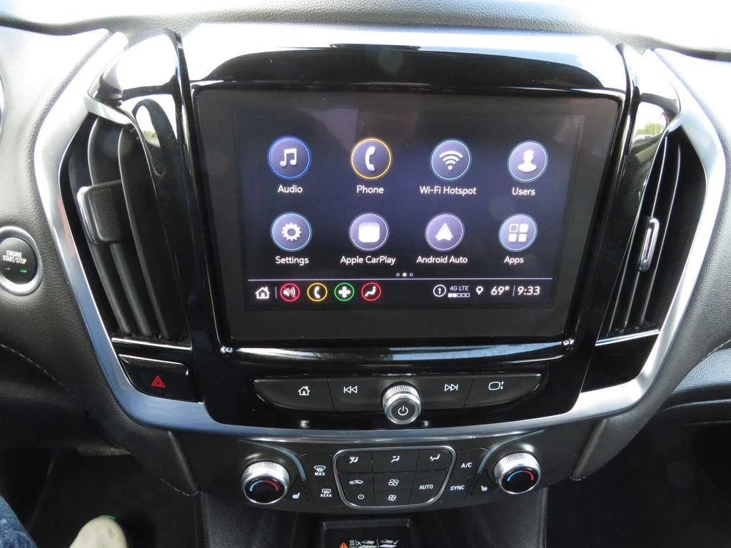 Used 2023 Radiant Red Chevrolet LT image 31