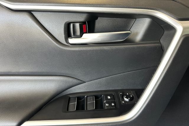 Certified Used 2019 White Toyota XLE Premium image 14