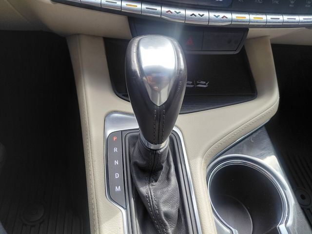 Used 2021 DARK MOON BLUE METALLIC Cadillac Luxury image 24