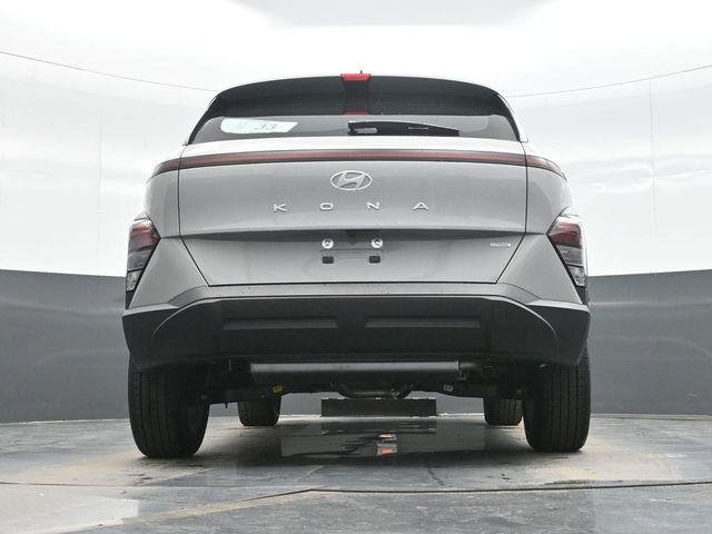 New 2027 Gray Hyundai SE AWD image 18