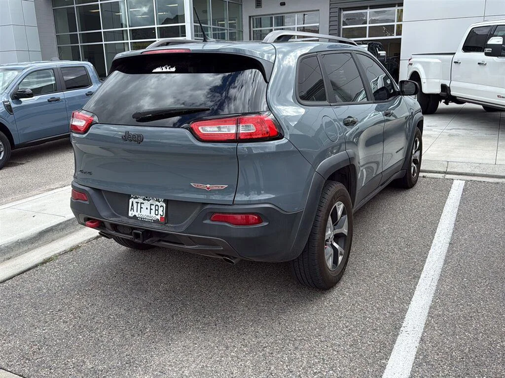 Used 2014 Anvil Clear Coat Jeep Trailhawk image 4