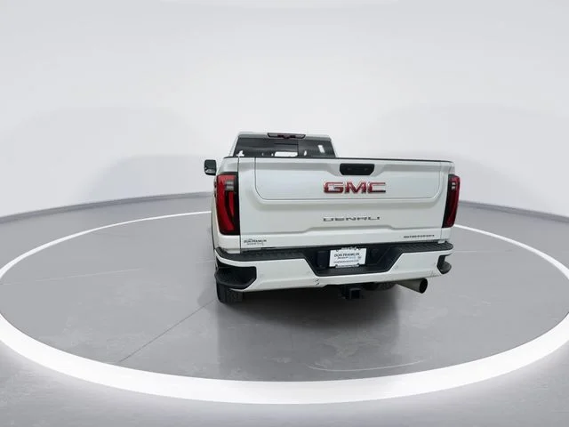 Used 2024 White GMC Denali image 7