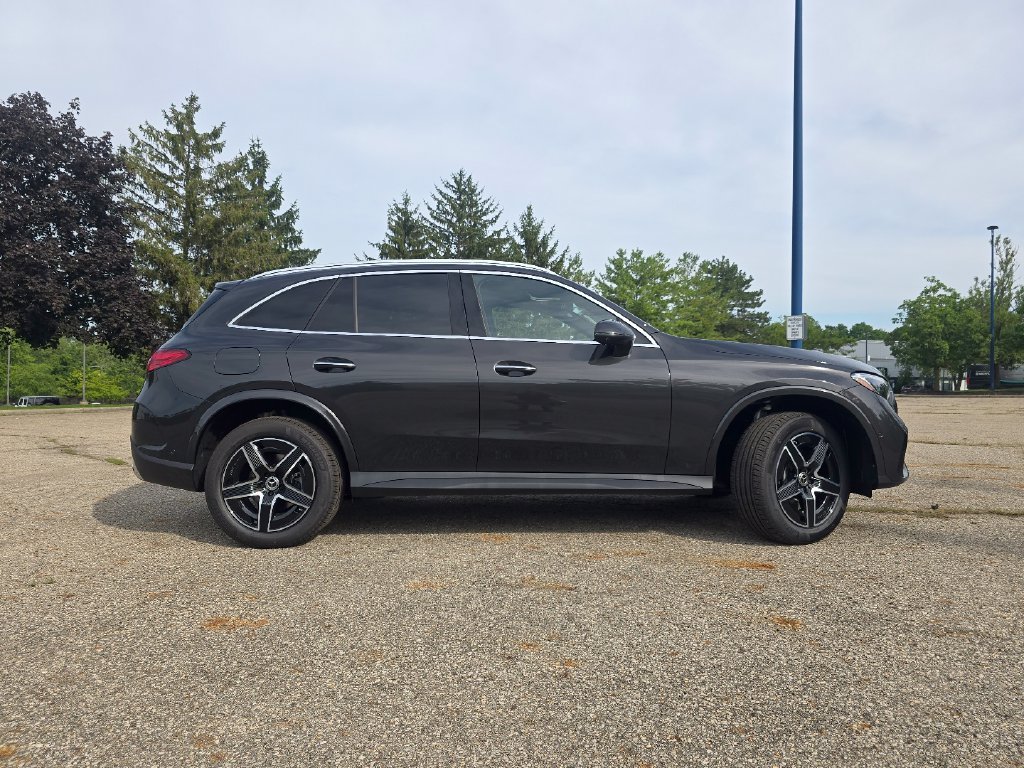 New 2027 Graphite Grey Metallic Mercedes-Benz GLC 300 image 56