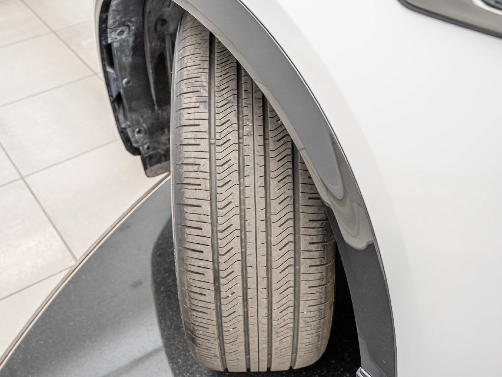 Used 2026 Rhodium White Premium Mazda 3.3 Turbo S Premium image 54