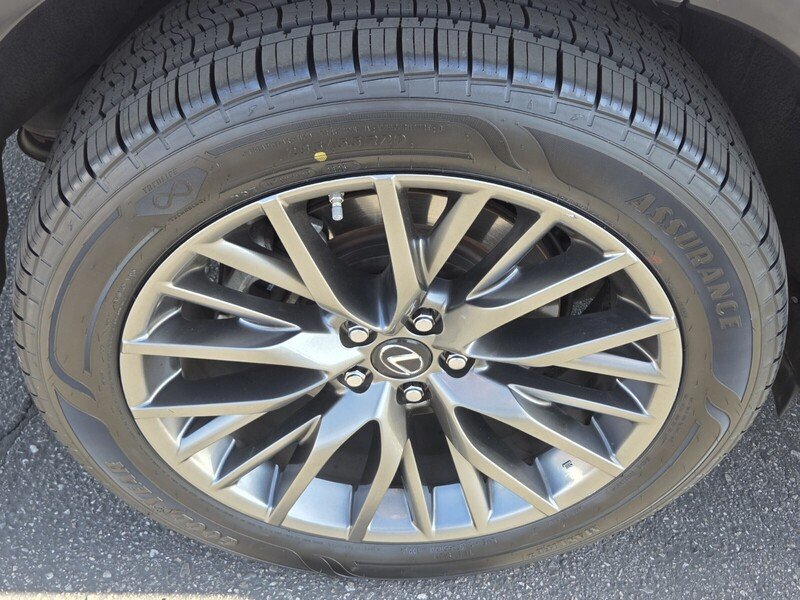 Used 2019 White Lexus 350 F Sport image 11