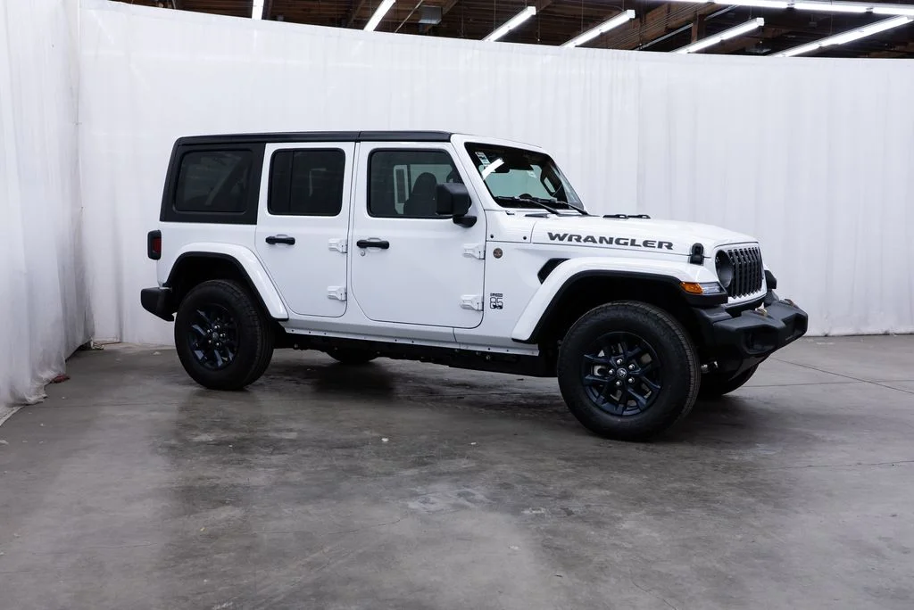 2026 Jeep Wrangler 85th Anniversary Edition's photo
