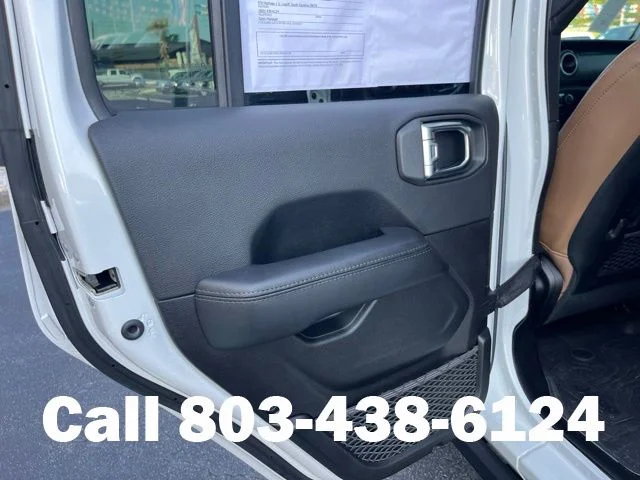 Used 2023 White Jeep Rubicon image 11