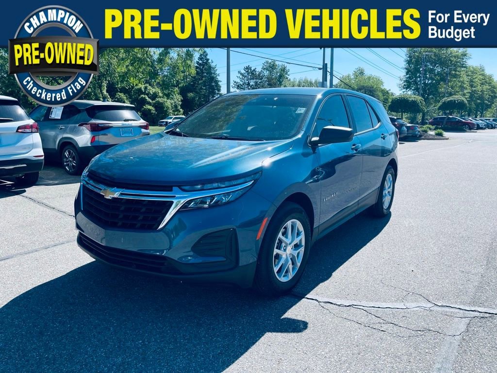 2024 Chevrolet Equinox LS's photo
