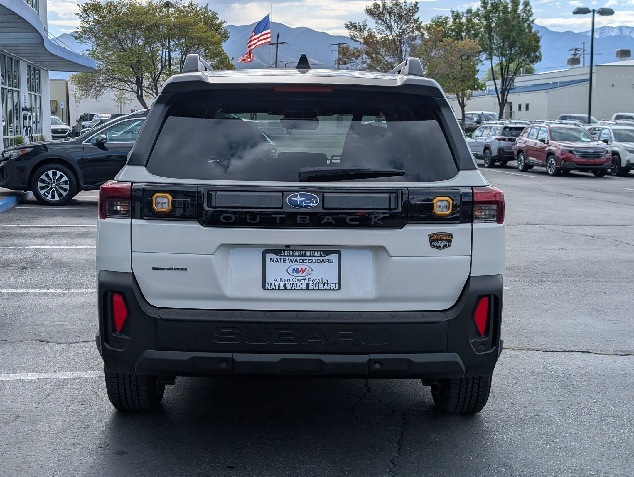 New 2026 CRYSTAL WHITE PEARL Subaru Wilderness image 4