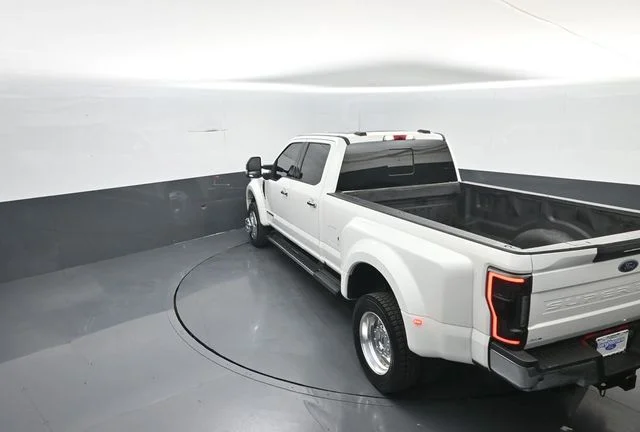 Certified Used 2020 White Metallic Ford Lariat image 29