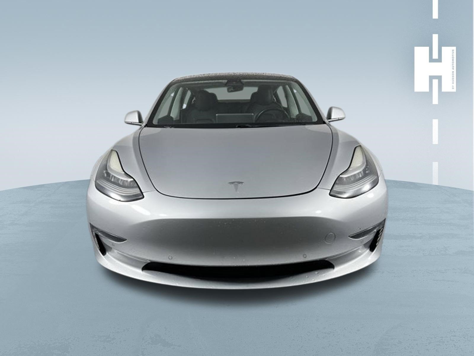 Used 2018 Silver Tesla Long Range Battery image 2