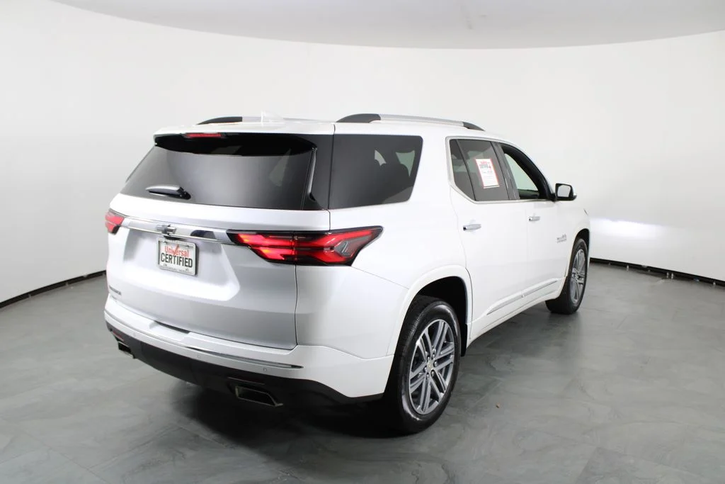 2023 Chevrolet Traverse High Country - Photo 3