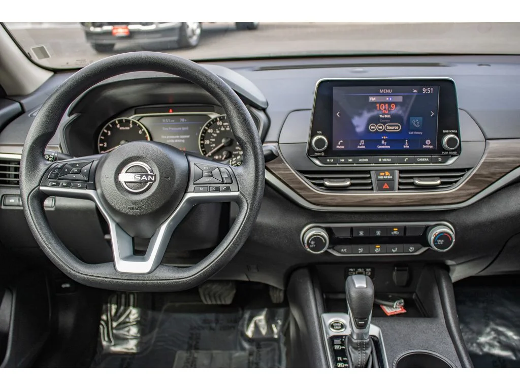 Used 2025 Garnet Pearl Metallic Nissan SV image 23