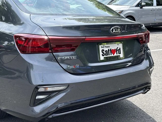Used 2021 Gray Kia LXS image 10