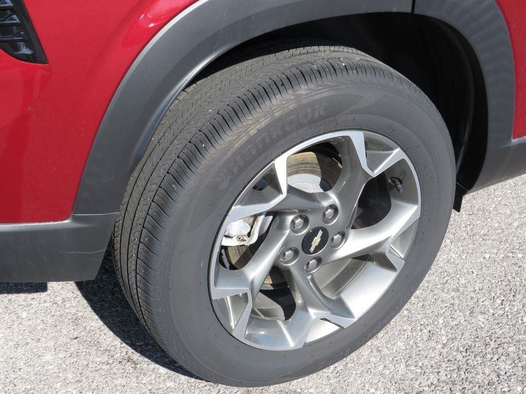 Used 2024 Crimson Chevrolet LT image 8