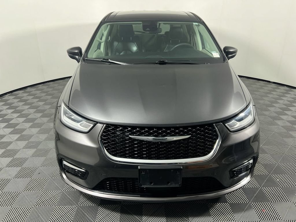 Used 2023 Gray Chrysler Touring L image 8